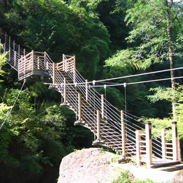 Oyanagawa Gorge Ryujin Bridge