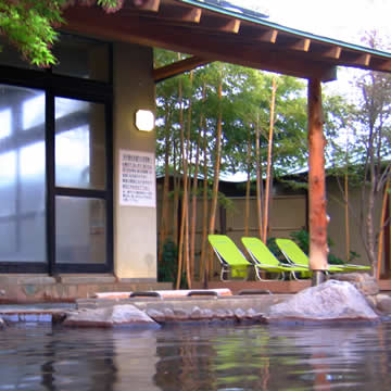 Hatsuhana open-air bath