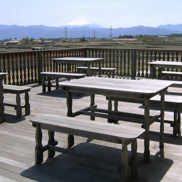Nirasaki Asahi-onsen wood deck