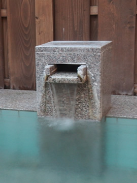 Tanganoyu hot water spout in the open-air bath, Shimosuwa Onsen